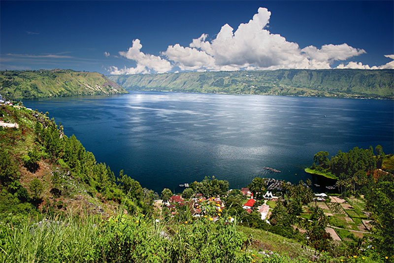 Lake Toba Parapat: A Food Lover's Guide to Local Cuisine