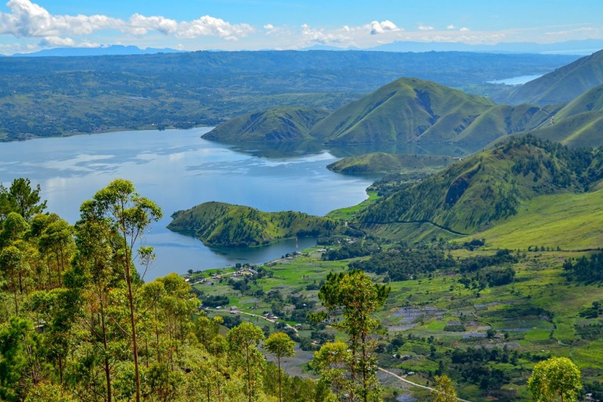 Temukan Keindahan Danau Toba Parapat dengan Paket Wisata Medan yang Lengkap dan Menarik