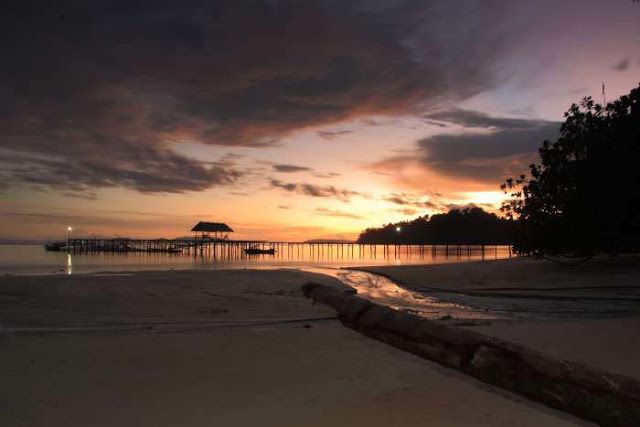 Indonesia's Hidden Treasure: Lake Toba Parapat Revealed