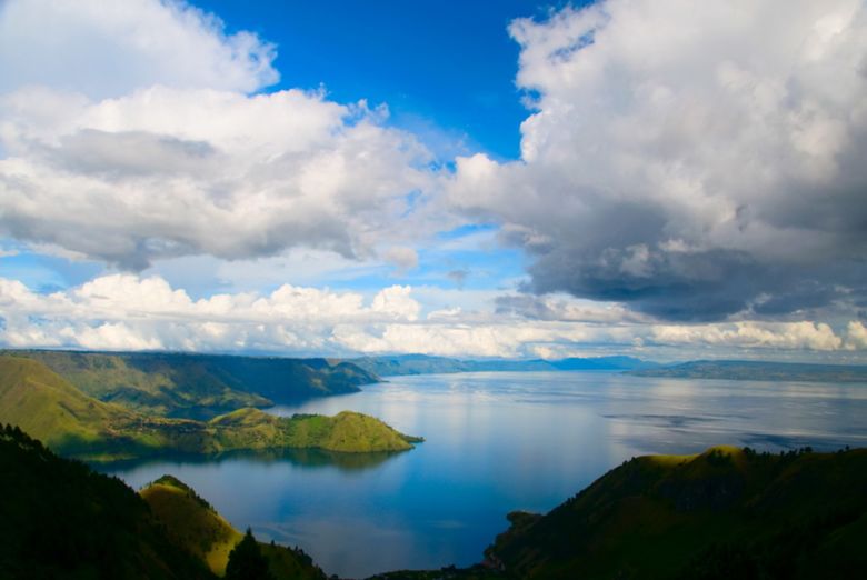 A Guide to Lake Toba Parapat: Indonesia's Natural Sanctuary