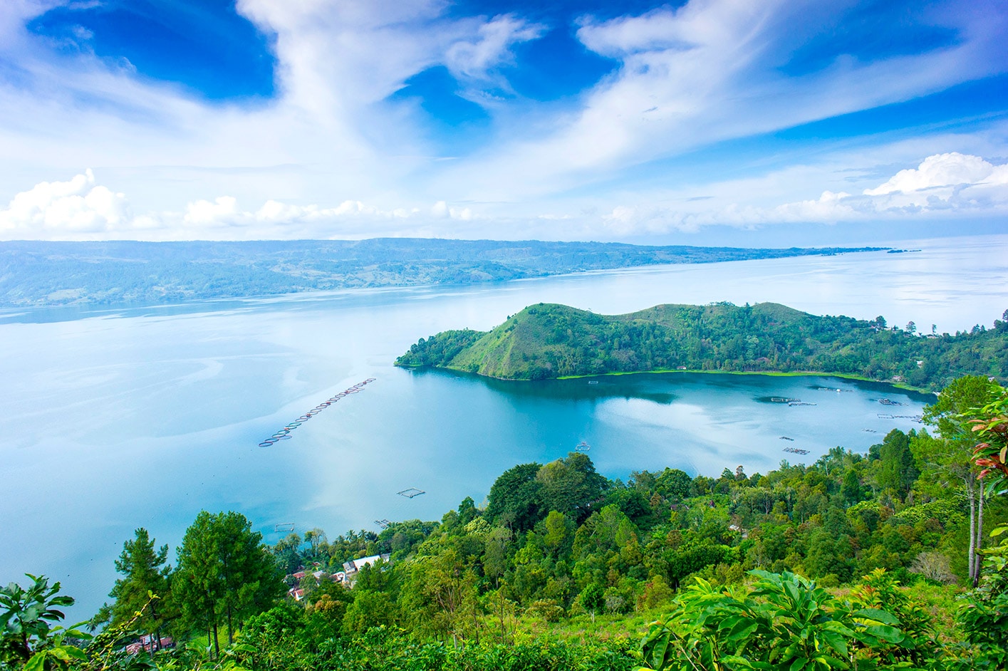 Medan Package for Family Holidays: Joyful Journey to Lake Toba Parapat