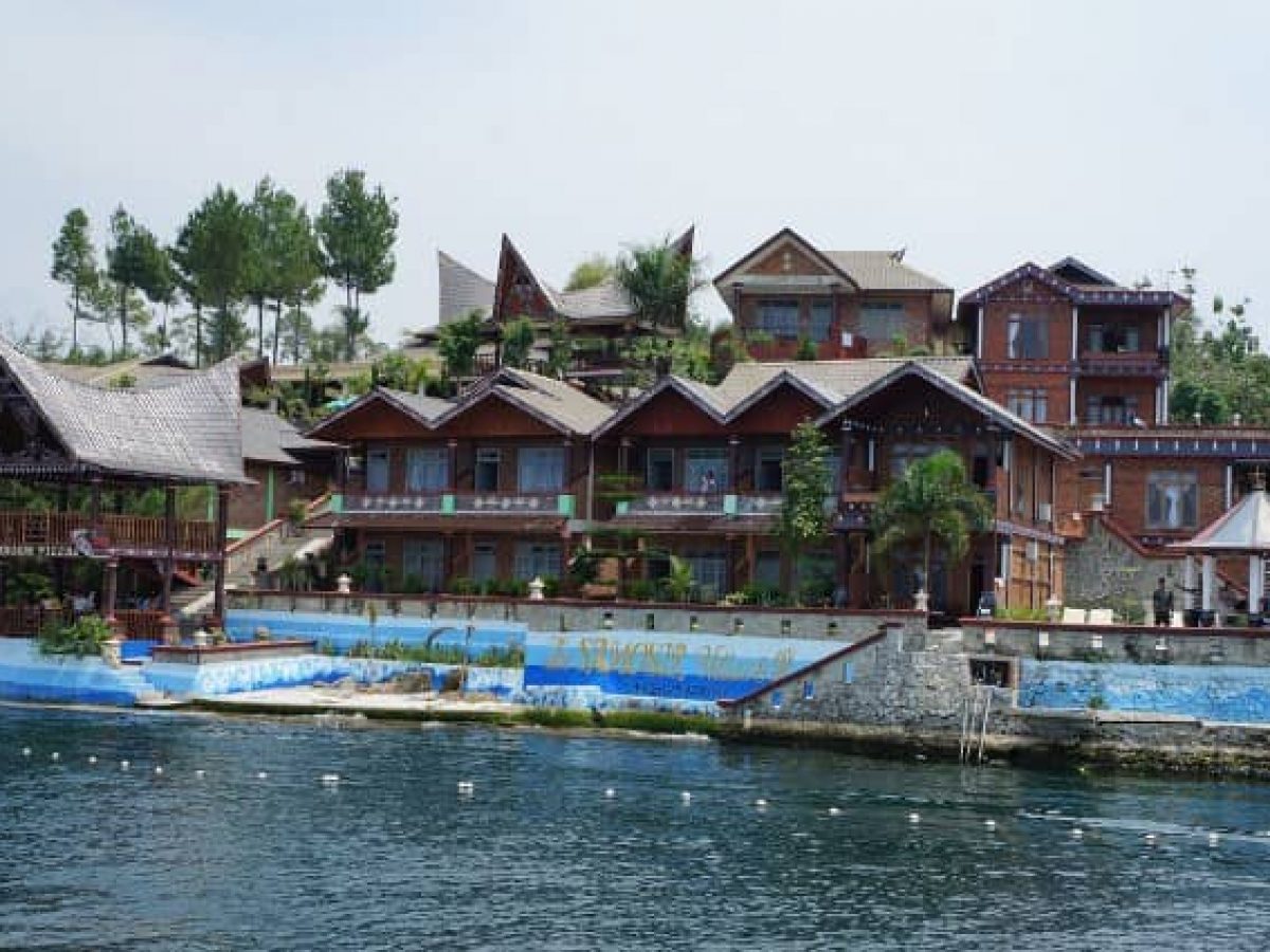 Pakej Medan: Tips for Choosing the Best Accommodation Around Lake Toba Parapat