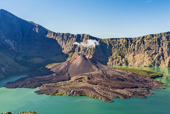 Pakej Medan: Pengembaraan Menarik ke Lake Toba Parapat