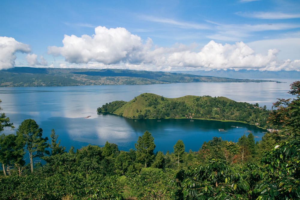 Pakej Medan: Mengagumi Keindahan Lake Toba Parapat