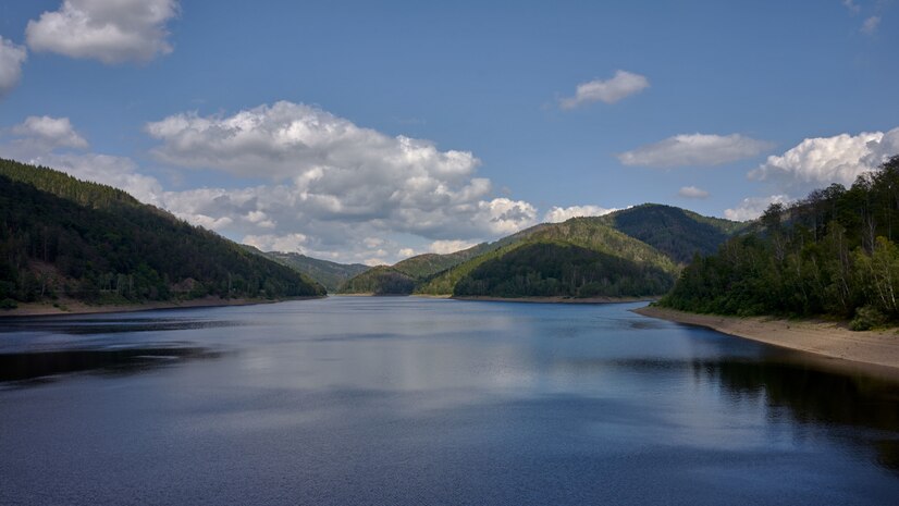 Terokai Keindahan Danau Toba Bersama Tobaparapat.com